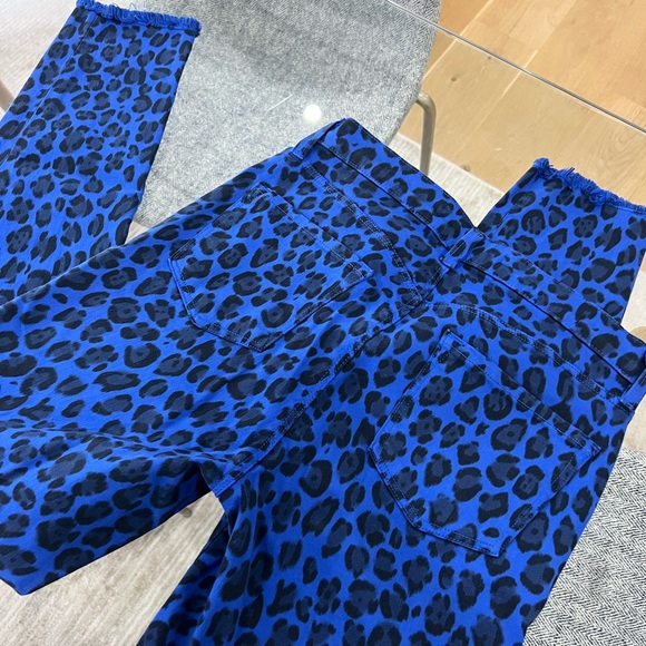 J Brand, size 27, stretchy, super fun bright blue, leopard jeans. - Picture 2 of 3